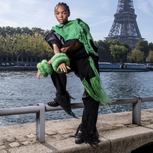 Casa 93 - LookBook de la promo N°5 - Shooting studio et exterieur à l'occasion du défilé au Palais de Tokyo - collection Carjack - 4 Octobre 2022 - Paris